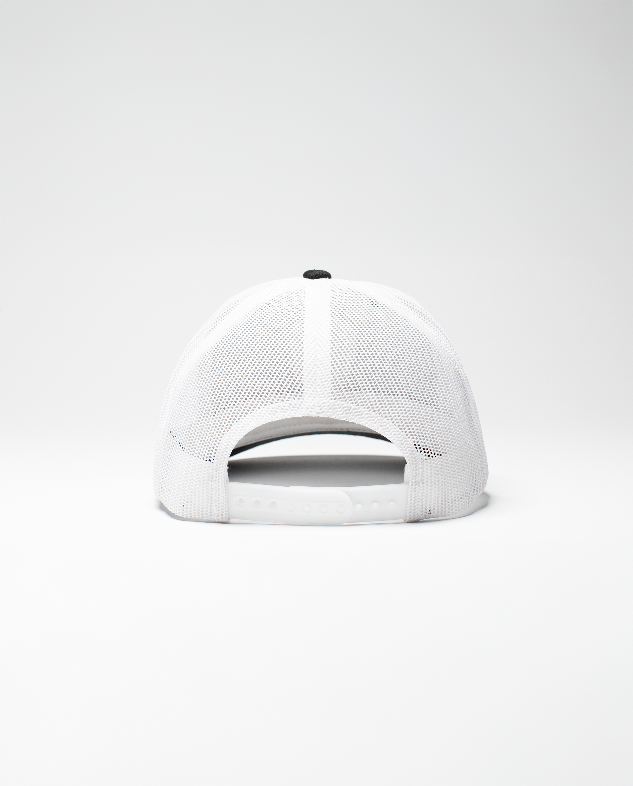 SINNERS Trucker Cap - Black & White